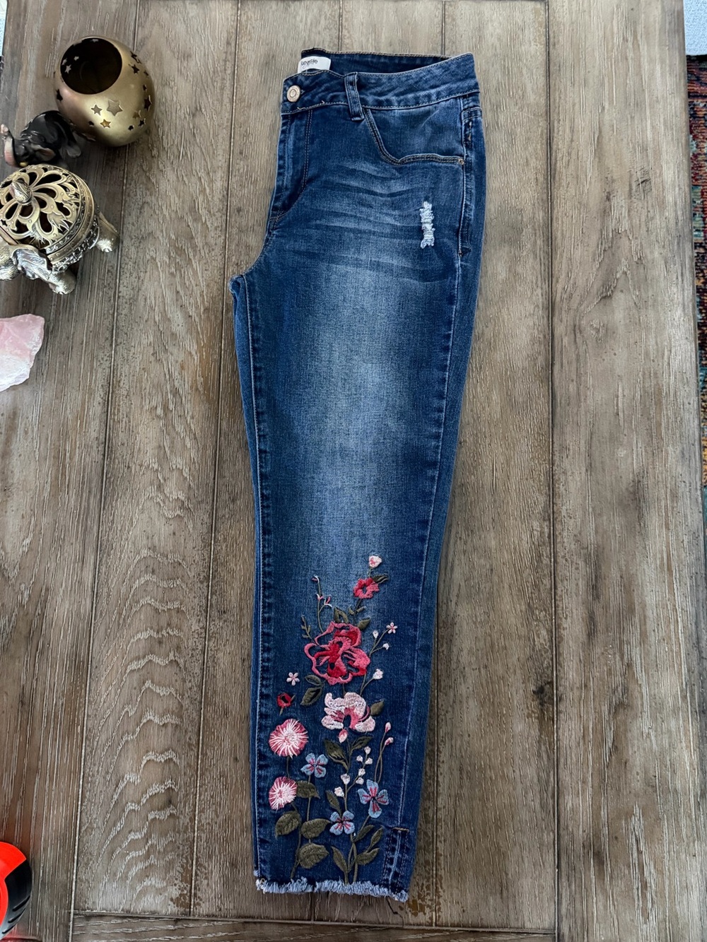 Kensie Dark Blue Cropped Jeans with Floral Embroidery - Picture 9 of 11
